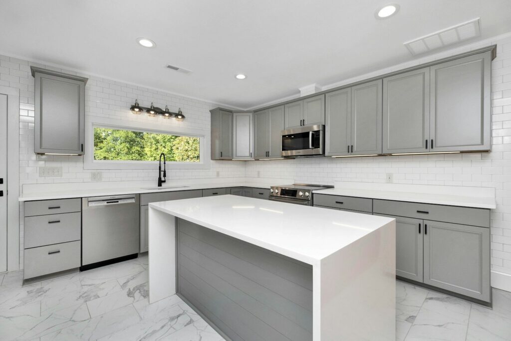 Kitchen Cabinet Painting and Refinishing